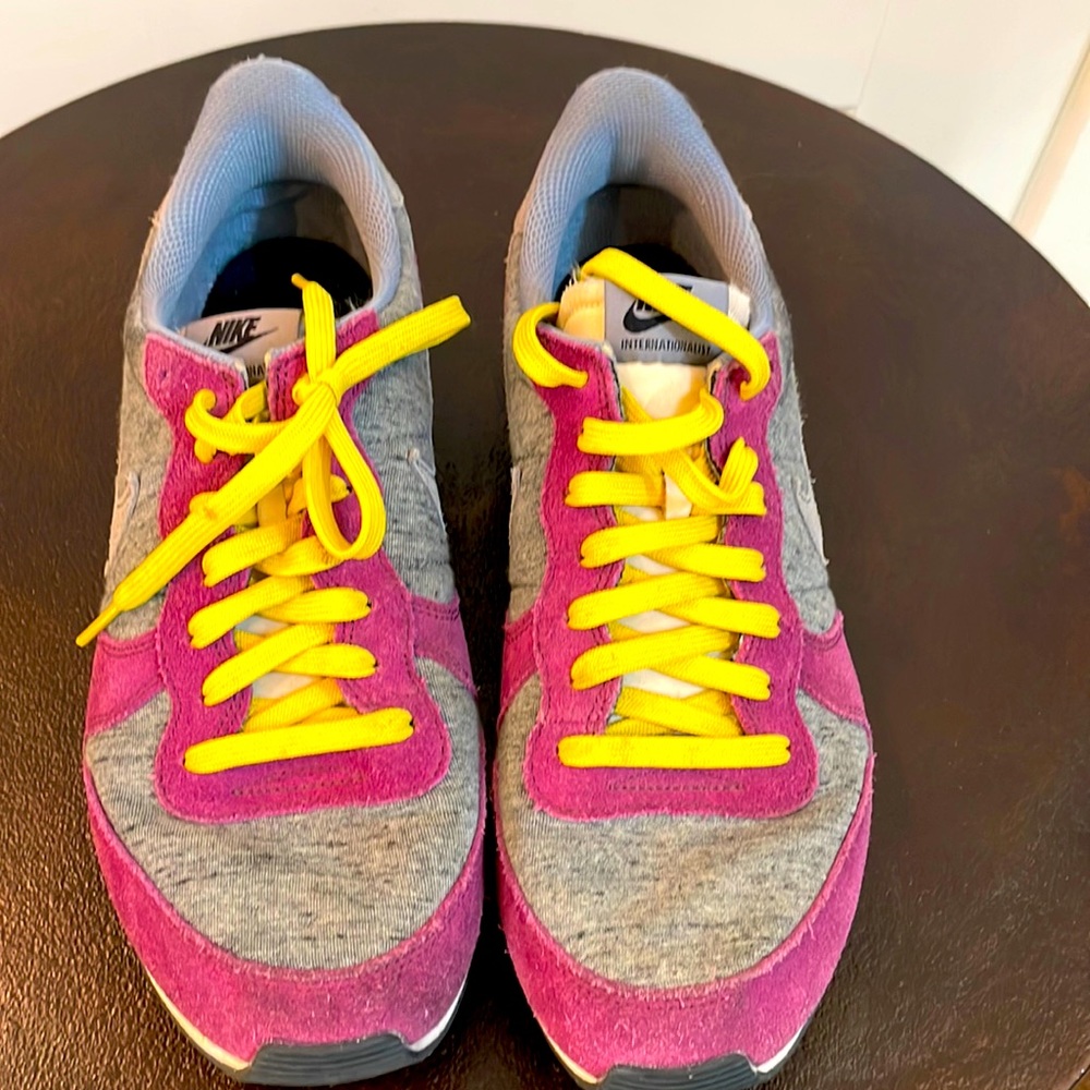 Mens Nike internationalists purple grey and yellow